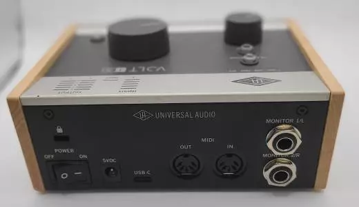Universal Audio - UA-VOLT176 2